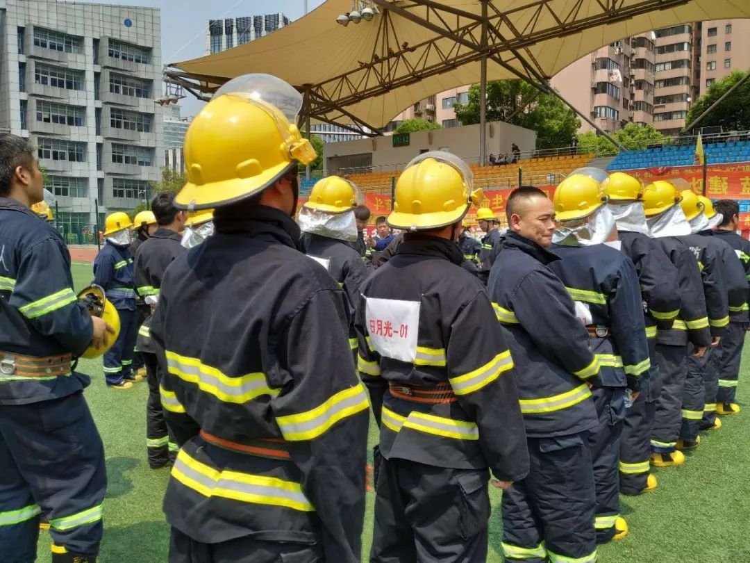 星空电竞· (中国)官方网站-观众志愿者：幕后英雄默默守护比赛的简单介绍